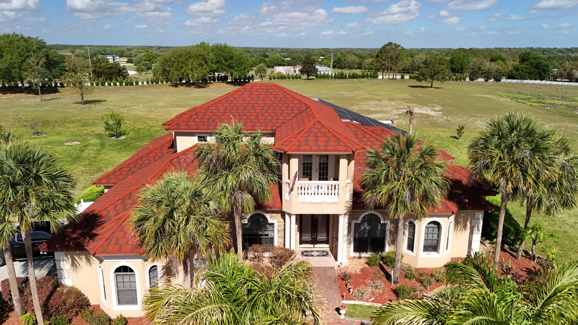 Central Florida roofing project by Covenant Roofing® on a completed residential roof