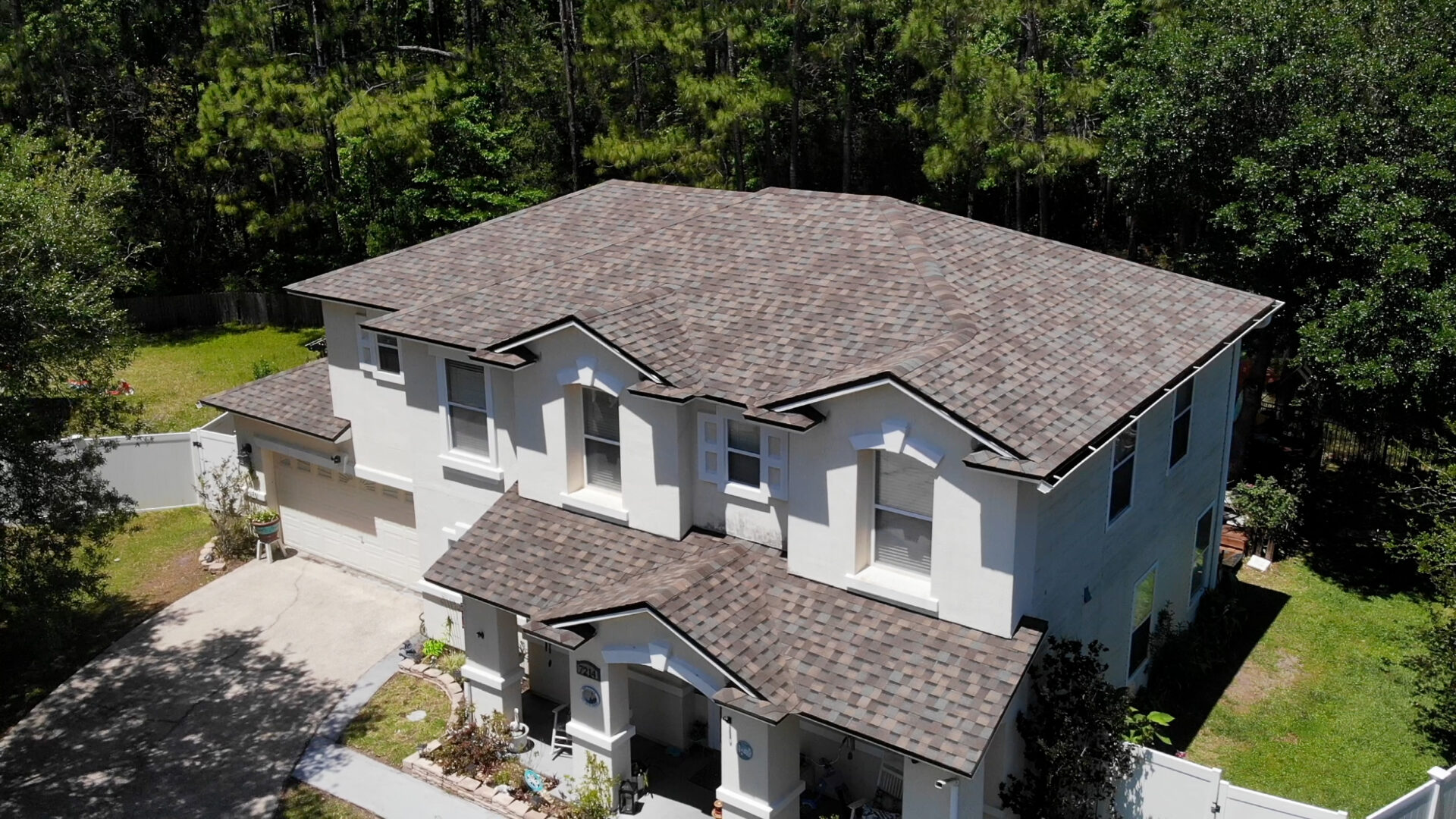 Jacksonville roofing project by Covenant Roofing® on a Northeast Florida home
